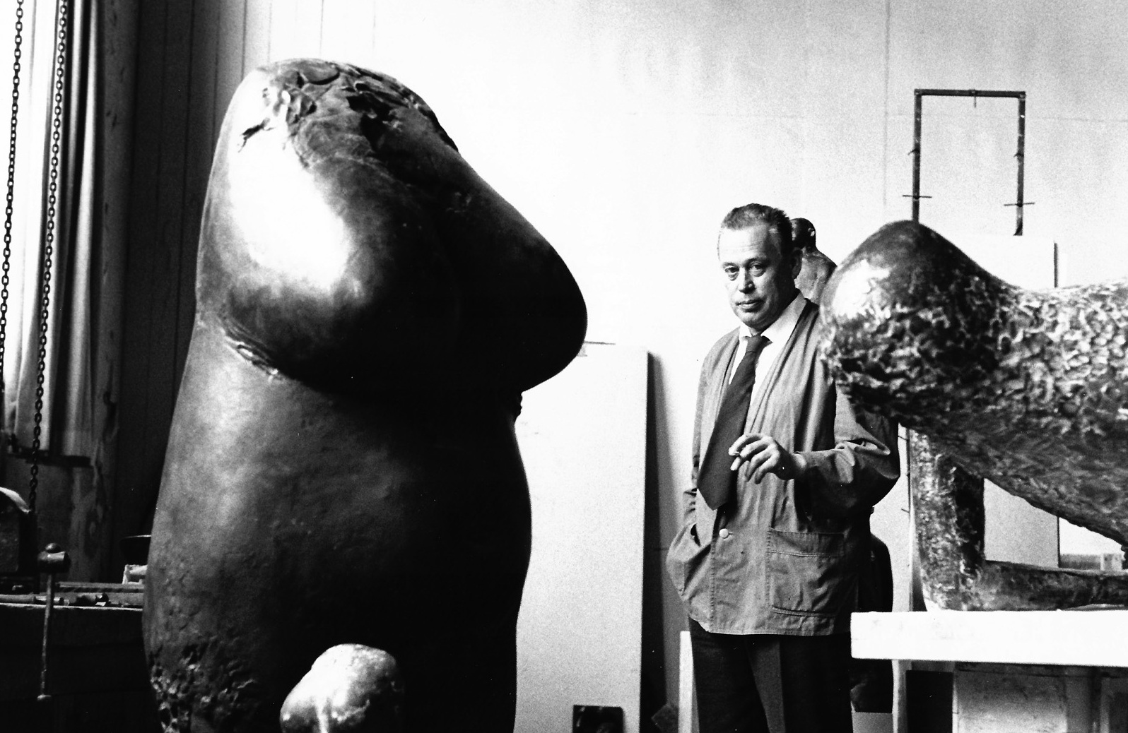 Hamburger Atelier von Gustav Seitz: Großer Weiblicher Torso, Weiblicher Torso und Flensburger Venus (rechts), 1965. Foto: Michael Fackelmann © Gustav Seitz Stiftung
