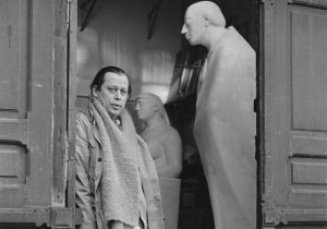 Gustav Seitz in seinem Atelier Kantstraße, Berlin 1955, Foto Gerhard Kiesling, Berlin – Kopie – Kopie